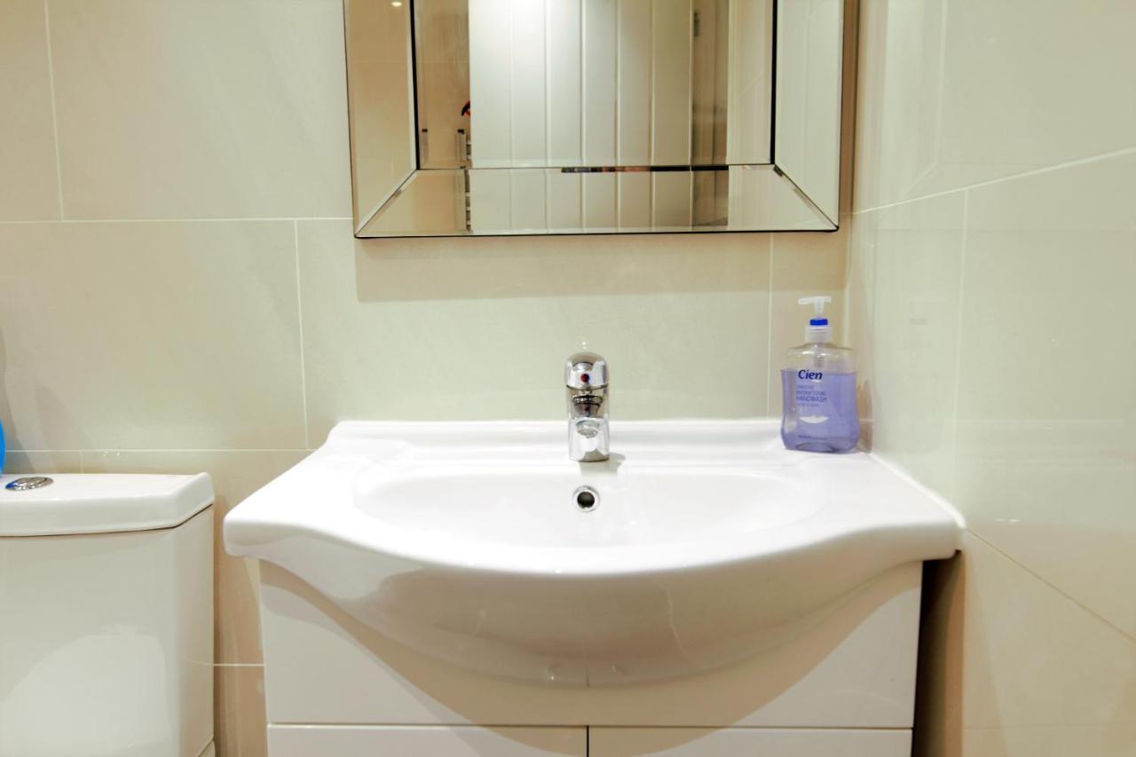 Stylish 2 Bedroom Apartment In The Heart Of Greenwich London Bagian luar foto
